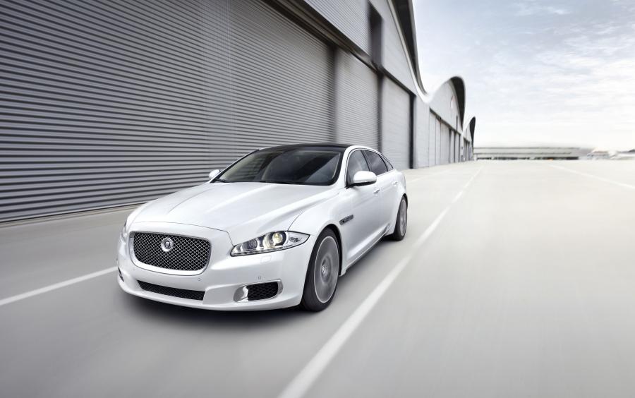  Jaguar XJ Ultimate 2012 года  (фото 42 из 54)